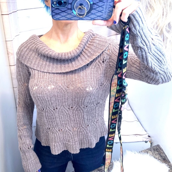 🔥2/$10 |•TWO-ONE-TWO NEW YORK•| Pretty Brown Wide Cowl Neck Sweater Size Large - Picture 11 of 12